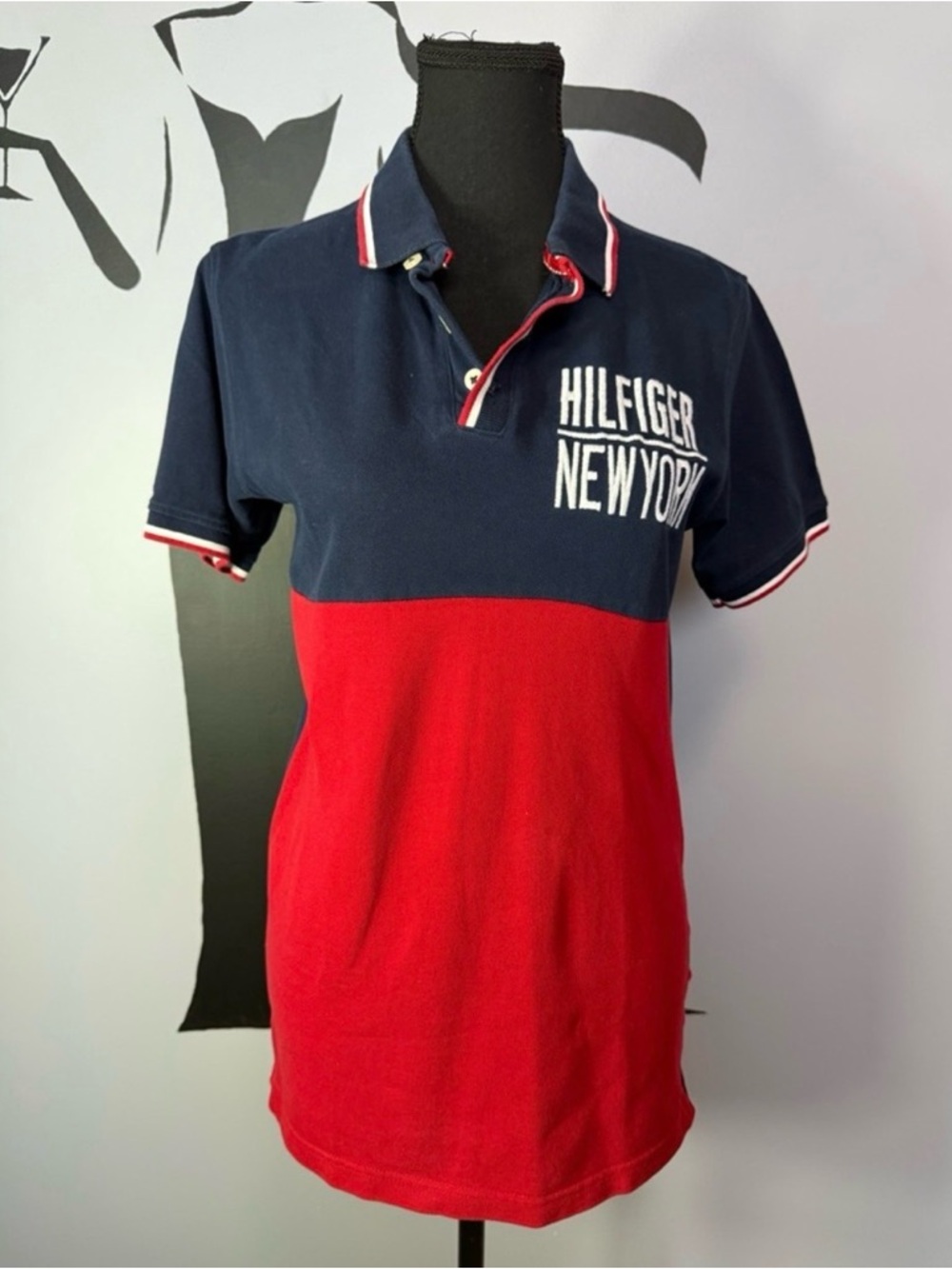 26)Tommy Hilfiger Navy Red Colorblock Polo Tee Logo Shirt. PTP 18 - Picture 3 of 8